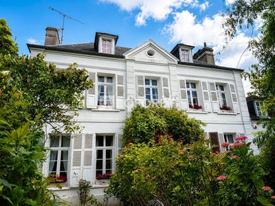 /international/fr/montreuil-sur-mer-calais-310108974043/
