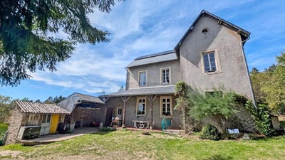 /international/fr/moux-en-morvan-burgundy-310110075758/