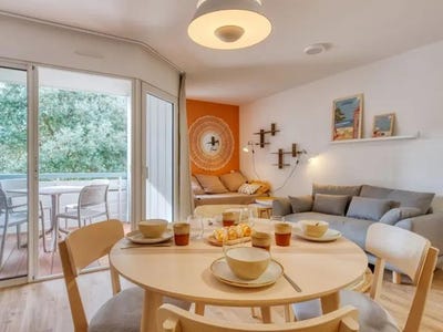 /international/fr/lacanau-aquitaine-310100939137/?lang=en