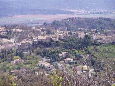 /international/fr/pierrevert-provence-alpes-cote-d-azur-120088726359/