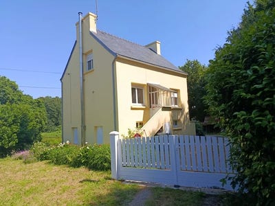 /international/fr/plogonnec-brittany-310108899284/