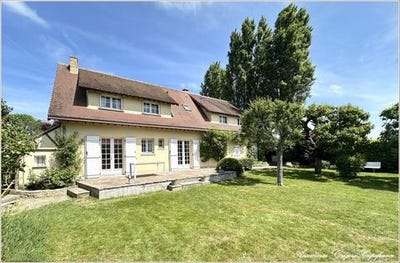 /international/fr/st-arnoult-des-bois-centre-val-de-loire-310099890087/