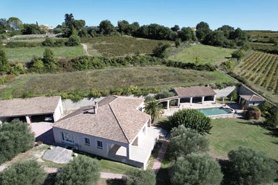 /international/fr/uzes-aquitaine-310103181808/