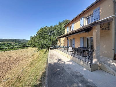 /international/fr/mollans-sur-ouveze-rhone-310109238763/