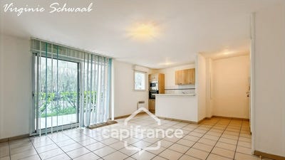 /international/fr/saint-pierre-du-mont-burgundy-310105908159/