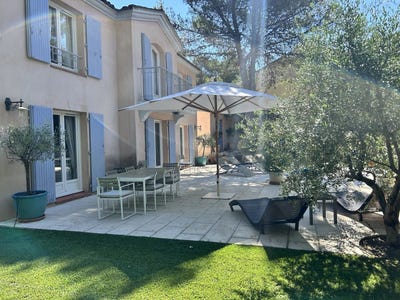 /international/fr/mallemort-provence-alpes-cote-d-azur-310104337316/