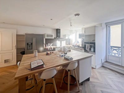 /international/fr/montrejeau-midi-pyrenees-310108529556/?lang=de