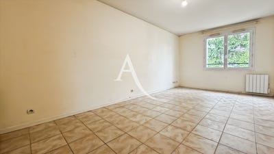 /international/fr/bois-d-arcy-ile-de-france-310108860546/
