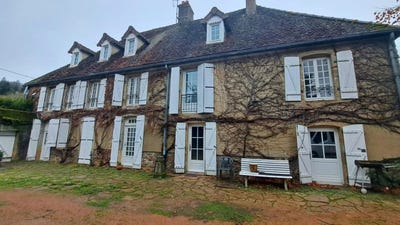 /international/fr/lucenay-l-eveque-burgundy-310107969711/