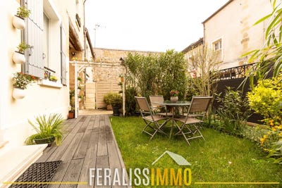 /international/fr/jouy-le-moutier-ile-de-france-310098889819/