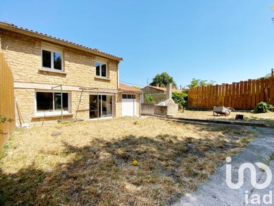 /international/fr/carpentras-provence-alpes-cote-d-azur-310100601139/