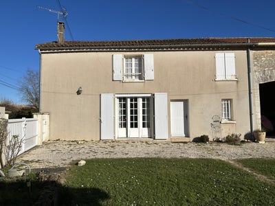 /international/fr/la-rochefoucauld-en-angoumois-charente-310097954685/?lang=zh-cn