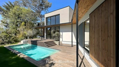 /international/fr/montpellier-languedoc-roussillon-310106263857/