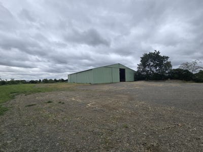 /international/fr/saulges-pays-de-la-loire-310108759554/