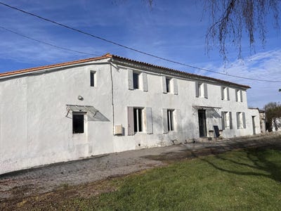 /international/fr/mirambeau-charente-310099809989/