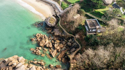 /international/fr/tregastel-brittany-310106414014/