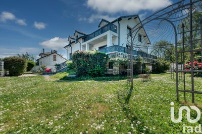 /international/fr/limours-ile-de-france-310099210582/