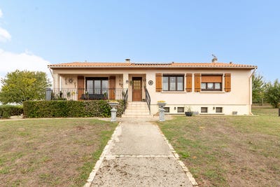 /international/fr/fontaine-chalendray-charente-310107560300/