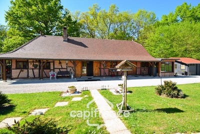 /international/fr/lons-le-saunier-franche-comte-310108248664/