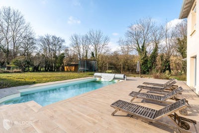 /international/fr/lachassagne-rhone-310098972998/