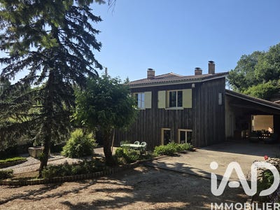/international/fr/montlieu-la-garde-charente-310108181373/