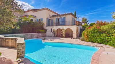 /international/fr/aramon-languedoc-roussillon-310107599966/