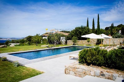 /international/fr/lumio-corsica-310109938237/