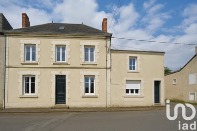 /international/fr/parthenay-charente-310098444463/