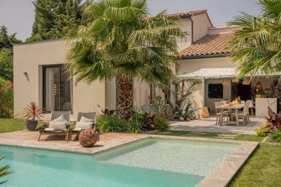 /international/fr/maillane-provence-alpes-cote-d-azur-310100141677/