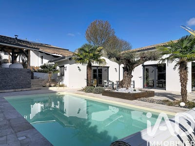/international/fr/neuvicq-charente-310106604345/