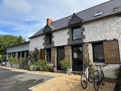/international/fr/plerguer-brittany-310108648160/