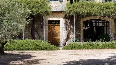 /international/fr/nimes-languedoc-roussillon-310108292695/