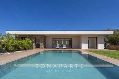 /international/fr/frejus-provence-alpes-cote-d-azur-310108597249/