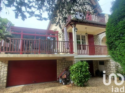 /international/fr/courlon-sur-yonne-burgundy-310099938293/