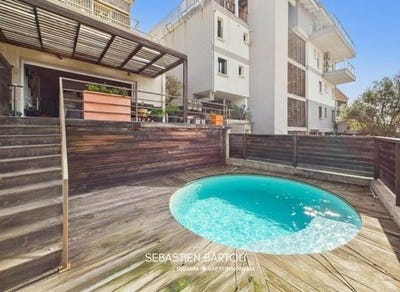 /international/fr/porto-vecchio-corsica-310105340947/