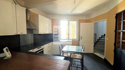 /international/fr/laudun-l-ardoise-languedoc-roussillon-310109637601/