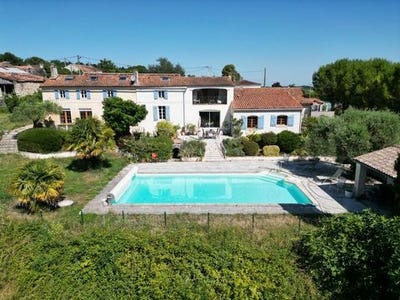 /international/fr/cognac-charente-310100175898/