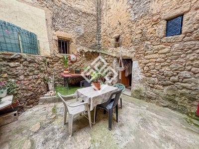 /international/fr/ouveillan-languedoc-roussillon-310107647984/