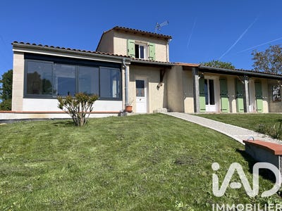 /international/fr/archiac-charente-310107410175/