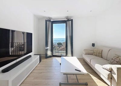 /international/fr/roquebrune-cap-martin-provence-alpes-cote-d-azur-310108633673/