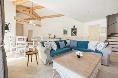 /international/fr/mons-hh-15301223-mons-provence-alpes-cote-d-azur-310100959958/