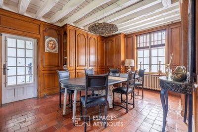 /international/fr/chaumont-sur-tharonne-centre-val-de-loire-310105378187/