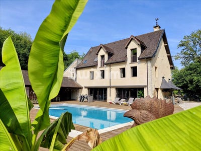 /international/fr/nuits-saint-georges-burgundy-310110036701/