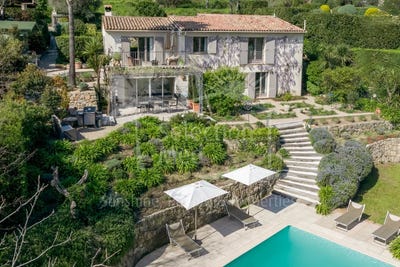 /international/fr/le-bar-sur-loup-provence-alpes-cote-d-azur-310099616364/?lang=zh-cn