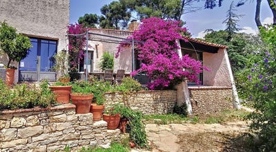 /international/fr/gignac-la-nerthe-provence-alpes-cote-d-azur-310096673229/