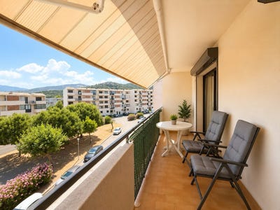 /international/fr/borgo-corsica-310119375718/