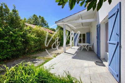 /international/fr/andernos-les-bains-aquitaine-310108159147/