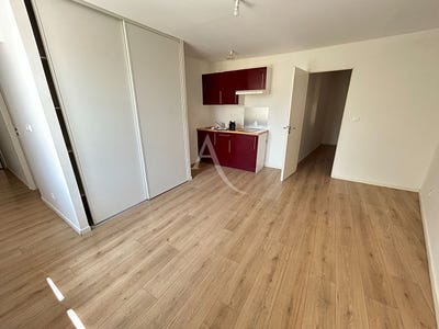 /international/fr/narbonne-languedoc-roussillon-310107674232/
