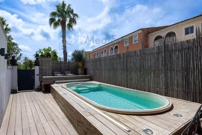 /international/fr/grimaud-provence-alpes-cote-d-azur-310109228329/