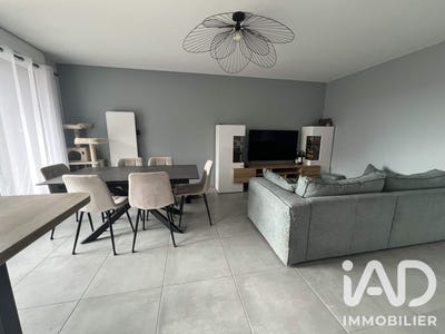 /international/fr/saint-jacques-de-la-lande-brittany-310108949862/